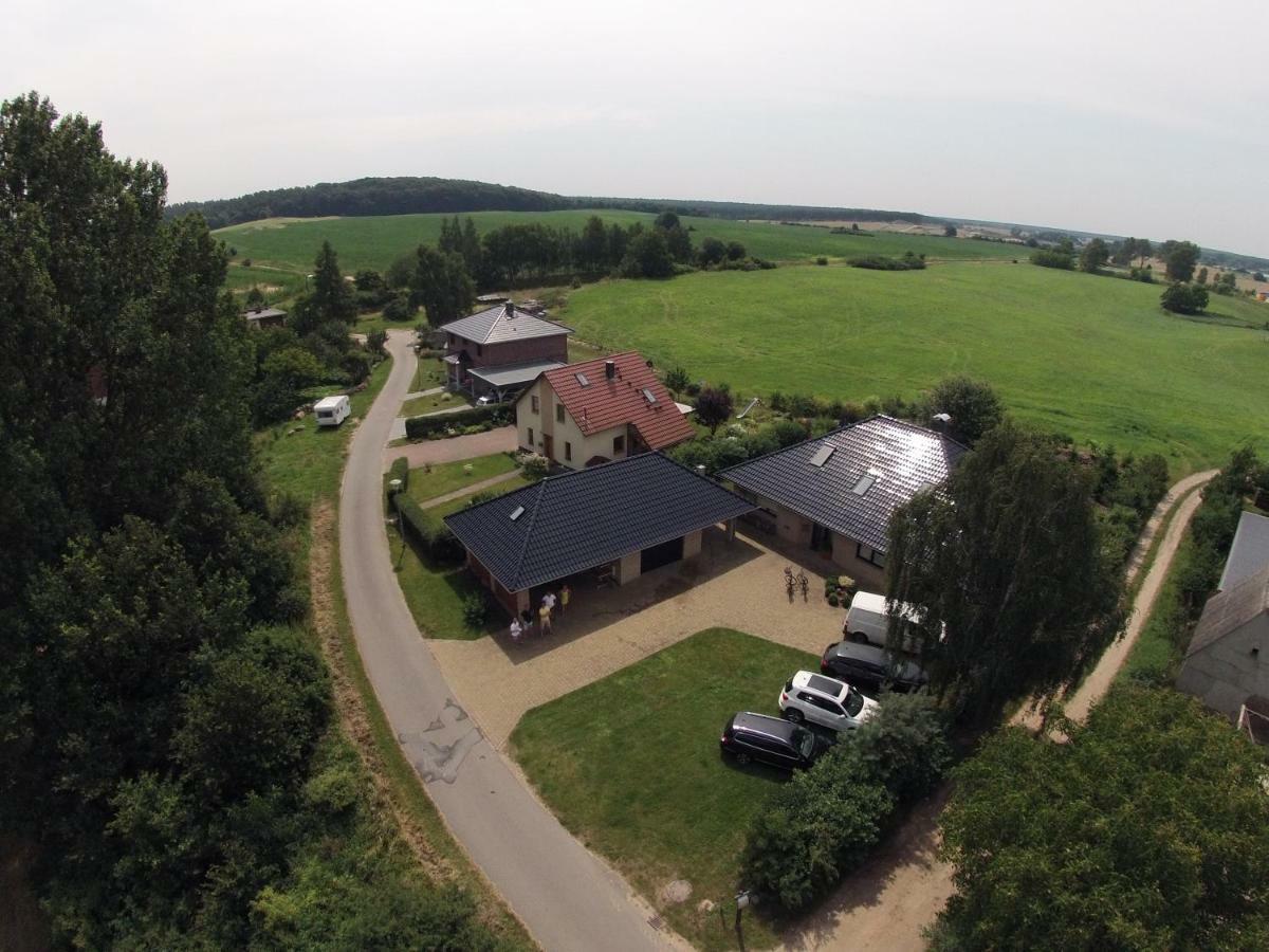 Ferienwohnung Kranichzug Kargow ภายนอก รูปภาพ