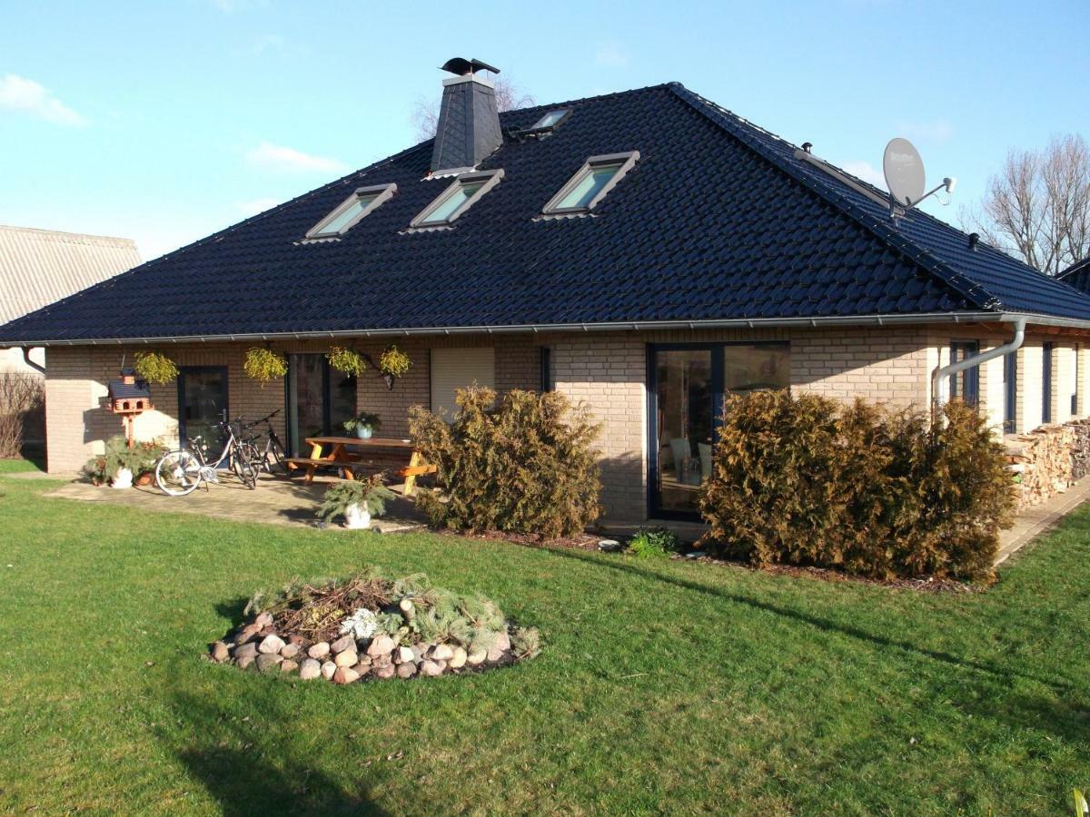 Ferienwohnung Kranichzug Kargow ภายนอก รูปภาพ